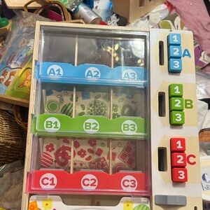 Melissa & Doug Colorful Kids Toy Vending Machine